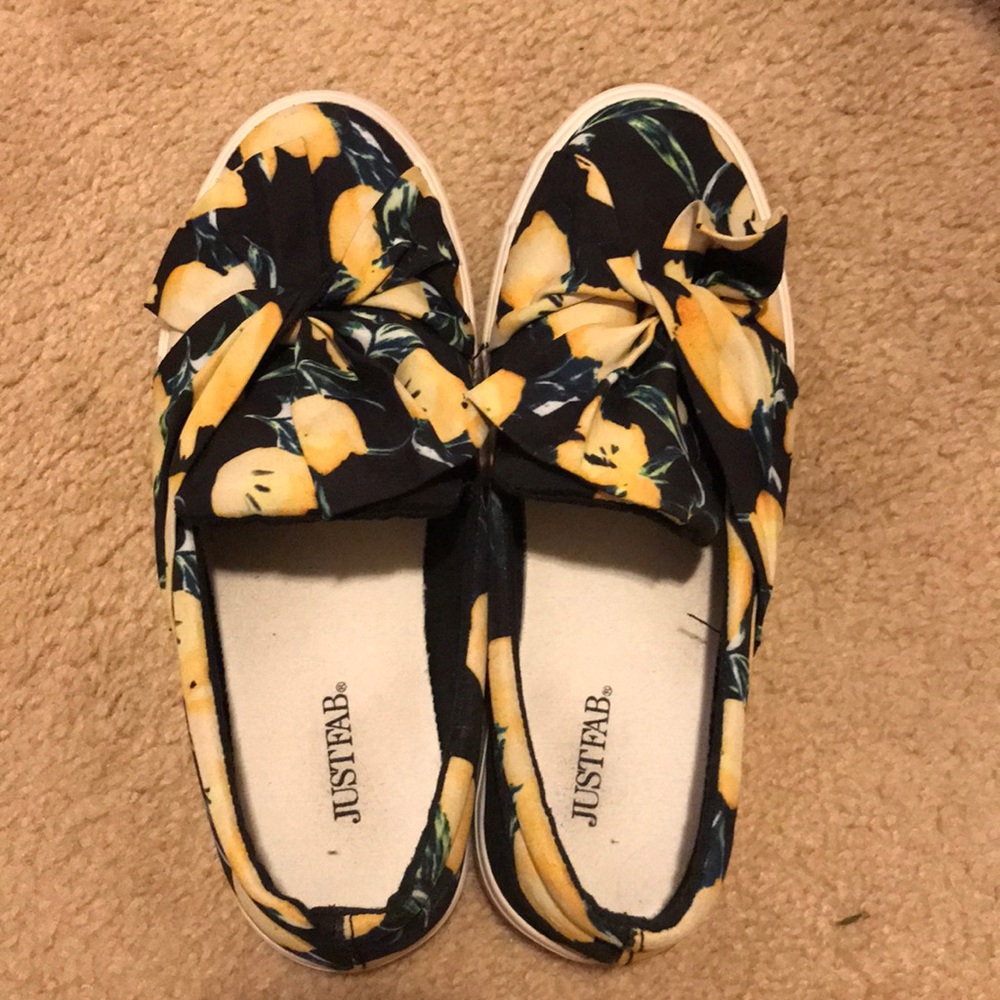 Lemon slip ons sneakers